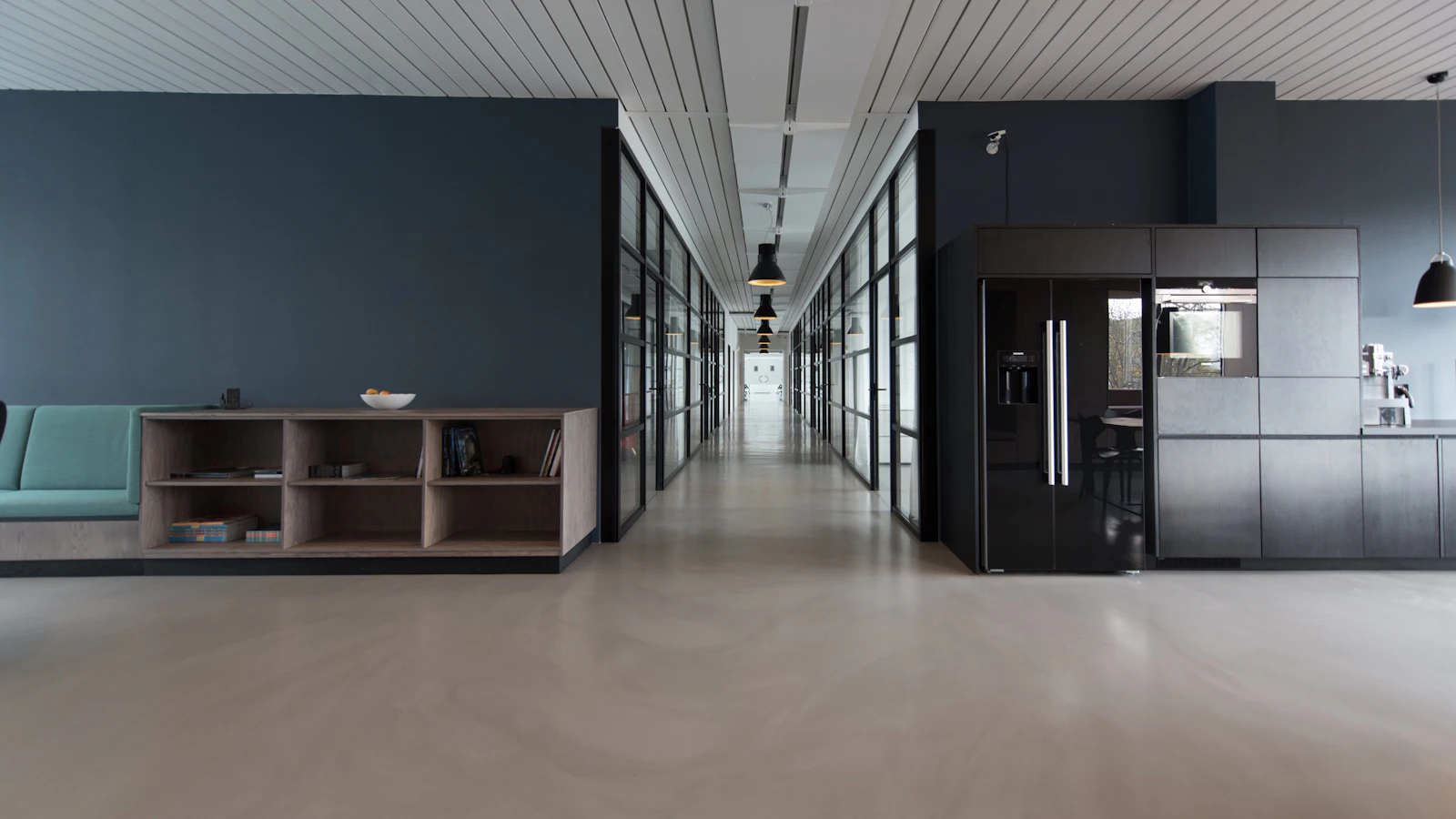 Raqmix office and team